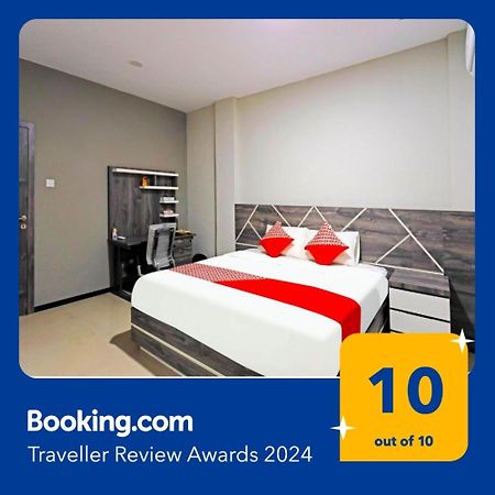 Capital O 91407 Kb Luxury Hostel Batam Bagian luar foto
